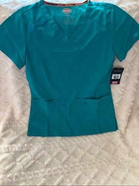 Dickies Essentials Teal V-Neck Medical Scrub Top XXS